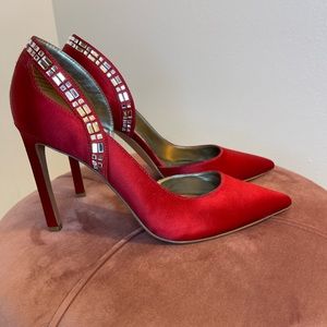 Red Heels 9.5